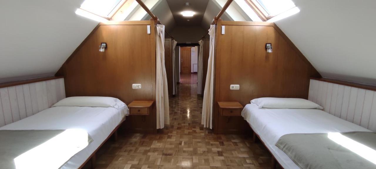 Hostal Mendilatz Orbaiceta Bagian luar foto