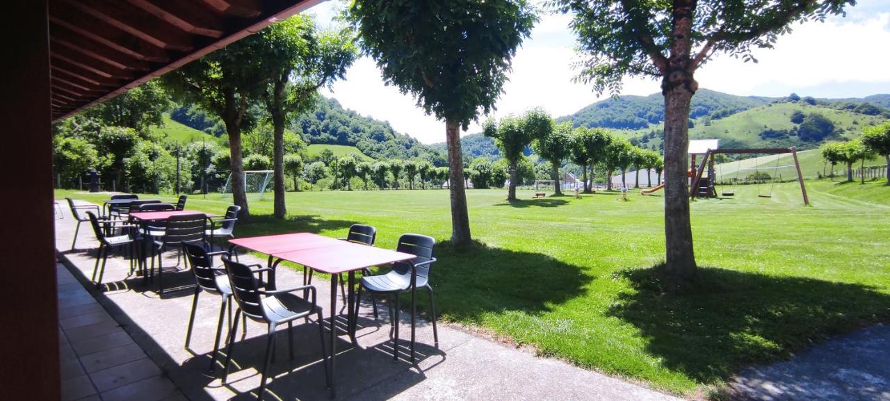 Hostal Mendilatz Orbaiceta Bagian luar foto