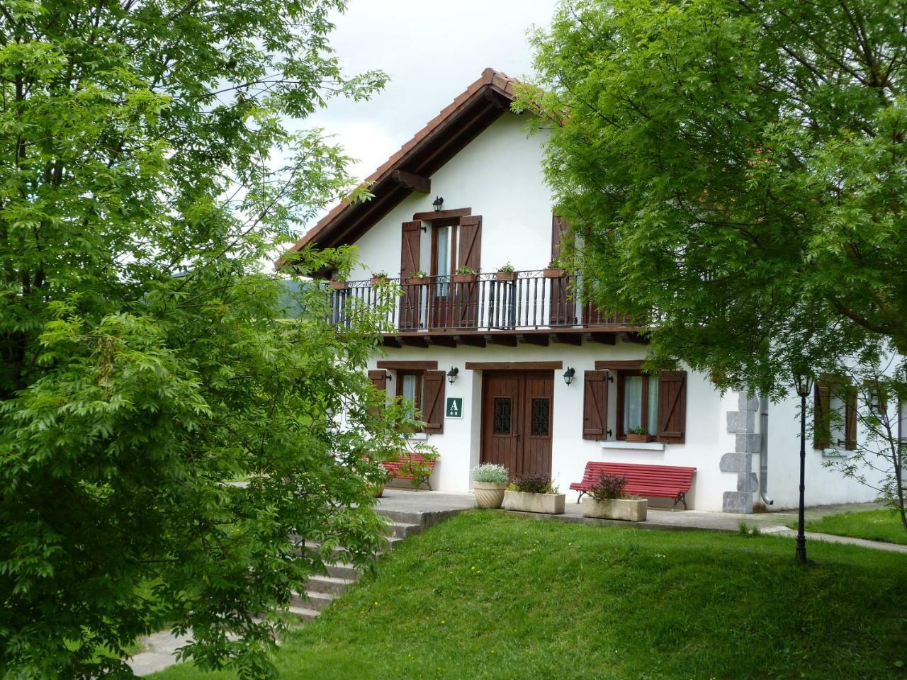 Hostal Mendilatz Orbaiceta Bagian luar foto